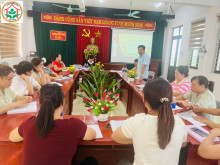 CHI BỘ TRƯỜNG MẦM NON ĐỖ ĐỘNG TỔ CHỨC HỘI NGHỊ ĐÓNG GÓP Ý KIẾN VÀO CÁC DỰ THẢO VĂN KIỆN ĐẠI HỘI CỦA ĐẢNG CÁC CẤP VÀ BIỂU QUYẾT BẦU ĐẠI BIỂU ĐI DỰ ĐẠI HỘI ĐẢNG BỘ XÃ